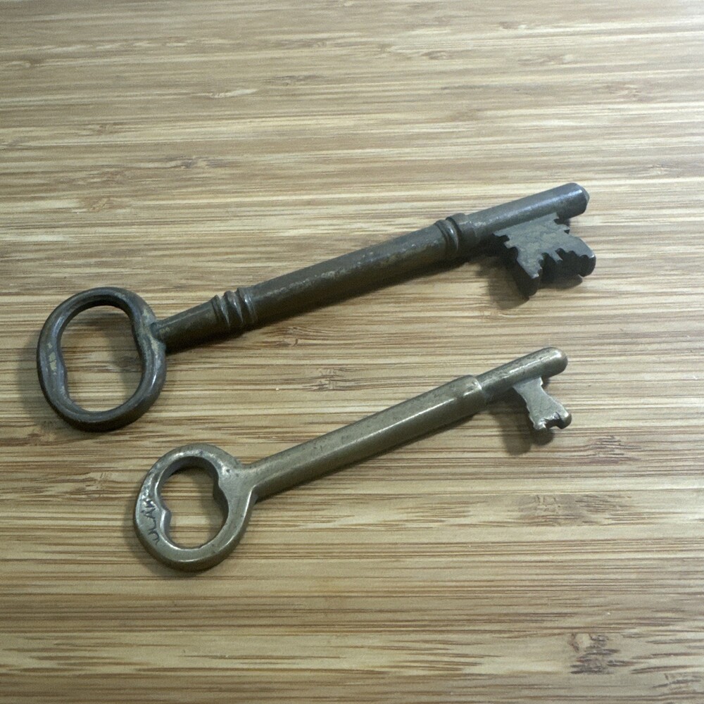 Lot of 2 Vintage Large Solid Barrel Brass Skeleton Keys